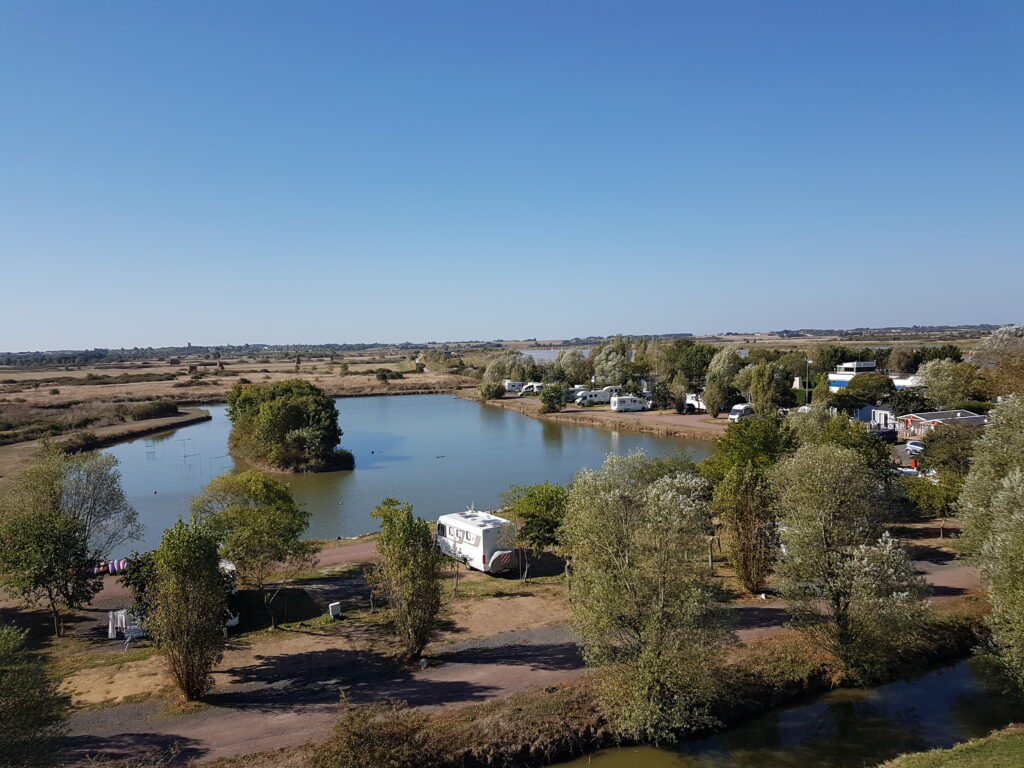 etang camping le bateau