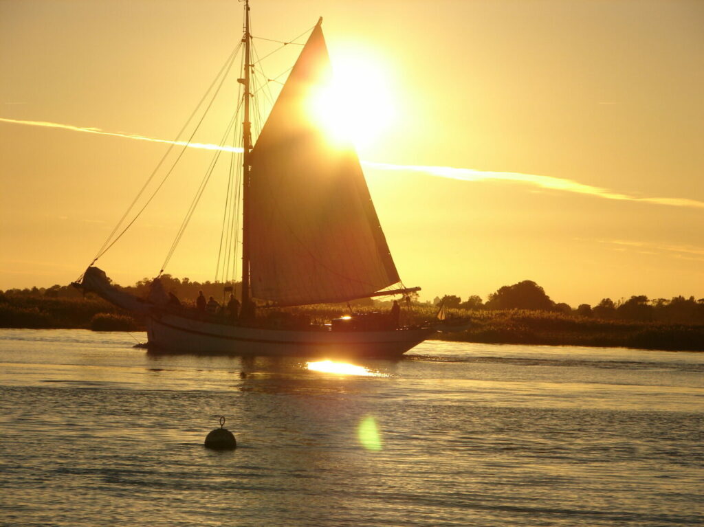 SOLEIL CAMPINGLE BATEAU